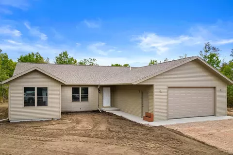 406 13th Dr, Nekoosa, WI 54457