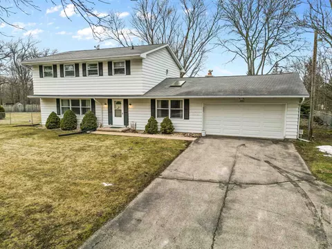 4942 Haight Farm Rd, Fitchburg, WI 53711