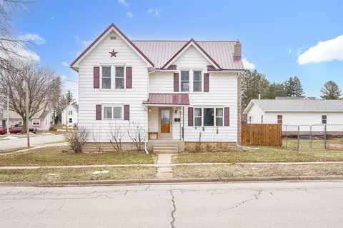 504 Scott St, Ripon, WI 54971