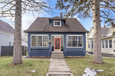 2034 N 10th St, Sheboygan, WI 53081