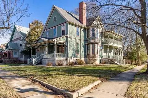 702 E Court St, Janesville, WI 53545
