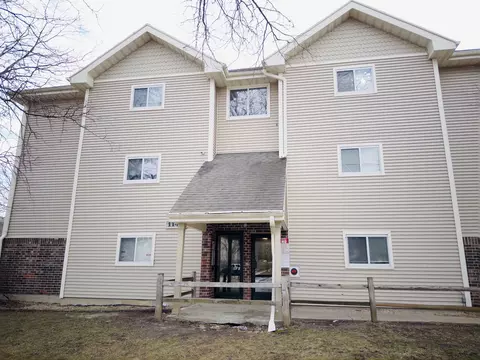 1140 Morraine View Dr #101, Madison, WI 53719