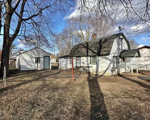 1323 Kenwood Ave, Beloit, WI 53511