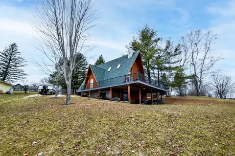 s1267 Summit Point Drive, La Valle, WI 53941