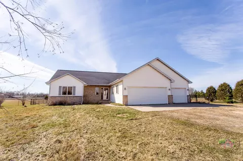 n8977 Hughes Road, Belleville, WI 53508
