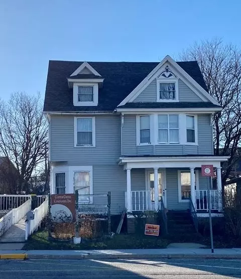 148 Vine St, Reedsburg, WI 53959