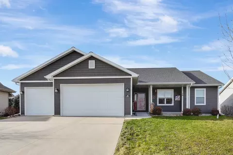 360 Buena Vista Dr, Arlington, WI 53911