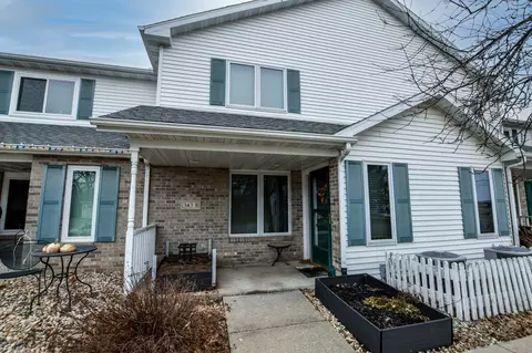 343 N Rutland Ave #B, Brooklyn, WI 53521