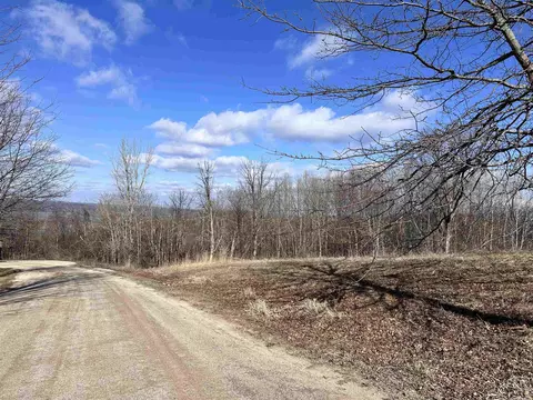 28862 Deerfield Ln, Eastman, WI 54626
