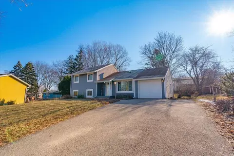 2721 Dunwoody Dr, Madison, WI 53713