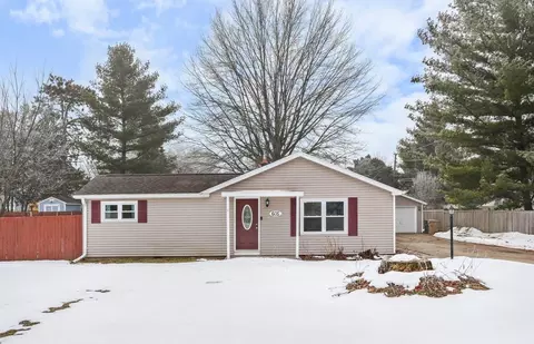 605 Acacia Ln, Madison, WI 53716