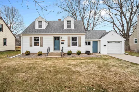 4906 Shore Acres Rd, Monona, WI 53716