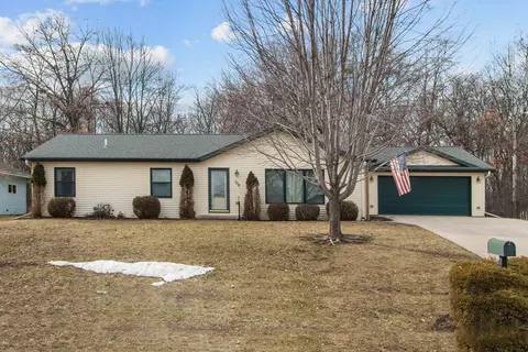 109 Steven Ln, Markesan, WI 53946