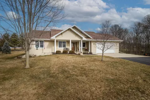 w1182 Proverbs Pass, Albany, WI 53502