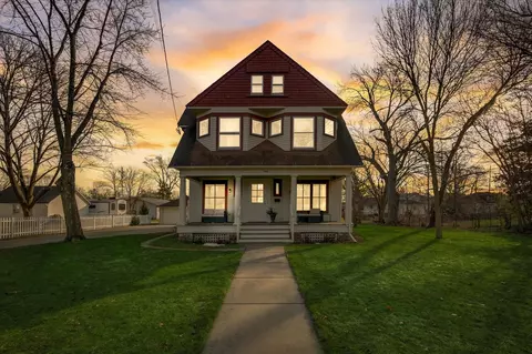 336 E Lake St, Lake Mills, WI 53551