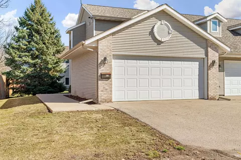 854 St Albert The Great Dr, Sun Prairie, WI 53590