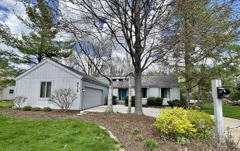 6416 Clovernook Rd, Middleton, WI 53562