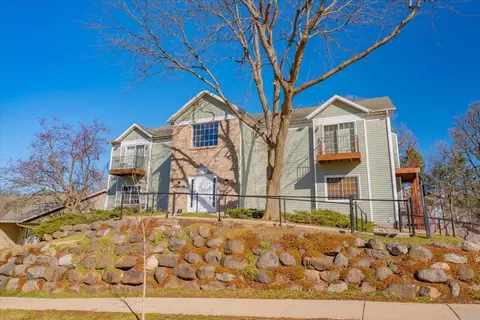 2823 Cimarron Trl, Madison, WI 53719