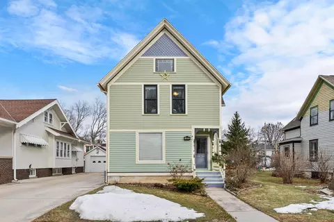 429 N Milwaukee St, Plymouth, WI 53073