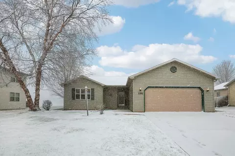 1391 Swordleaf Ln, Sun Prairie, WI 53590