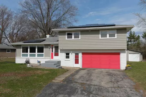 4786 Coolidge St, Oregon, WI 53575