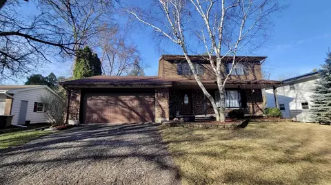 1010 Hathaway Dr, Madison, WI 53711