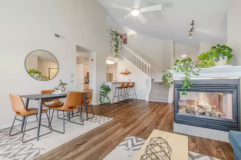 8530 Greenway Blvd #302, Middleton, WI 53562
