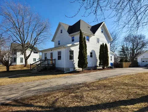 22 4th St, Belleville, WI 53508