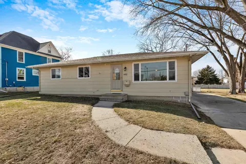 602 S University Ave, Beaver Dam, WI 53916