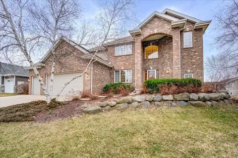 325 Oakmont St, Oregon, WI 53575