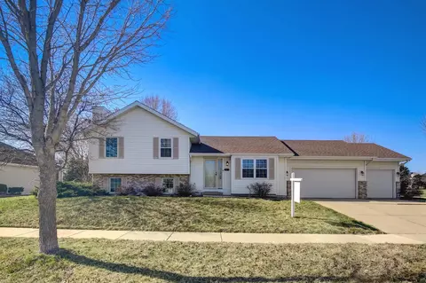 6650 Carlton Dr, Madison, WI 53718