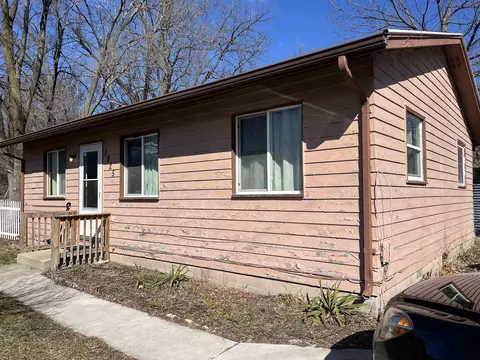 1325 Broad St, Beloit, WI 53511