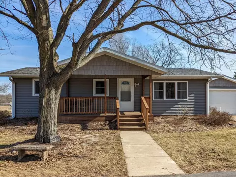 3595 County Road Q, Dodgeville, WI 53533