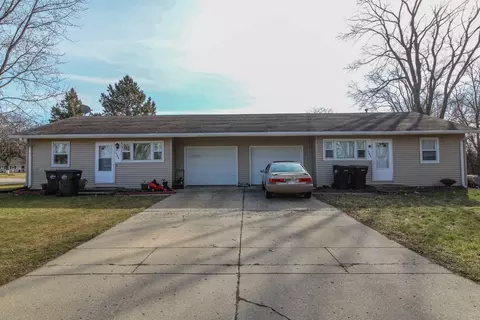 1746-1748 Elaine Dr, Beloit, WI 53511