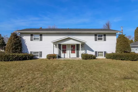 1769-1771 E Briar Ln, Beloit, WI 53511