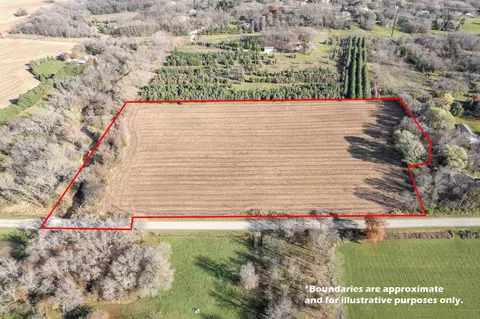 16 N 83 Ac N Polzin Rd, Janesville, WI 53548