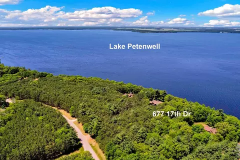 677 17th Dr, Nekoosa, WI 54457