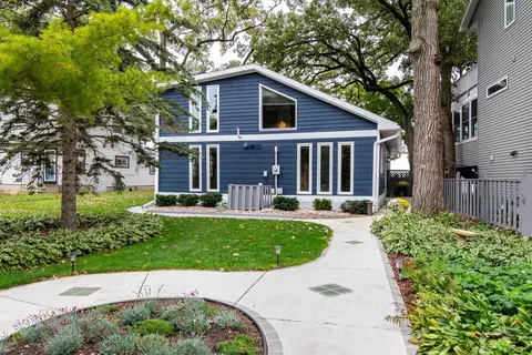 2946 Waubesa Ave, Madison, WI 53711