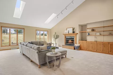 851 N Marion Ave, Janesville, WI 53548