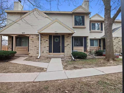921 S Gammon Rd, Madison, WI 53719