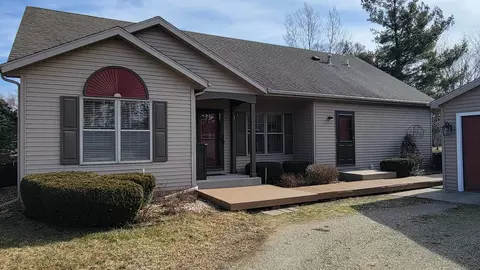 942 E Philhower Rd, Beloit, WI 53511