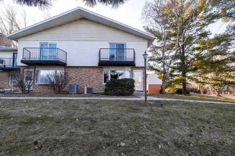 1240 N Gammon Rd #1240, Middleton, WI 53562