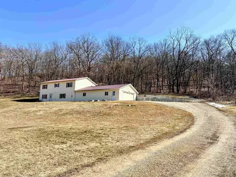 14772 Rail Hollow Rd, Woodman, WI 53827
