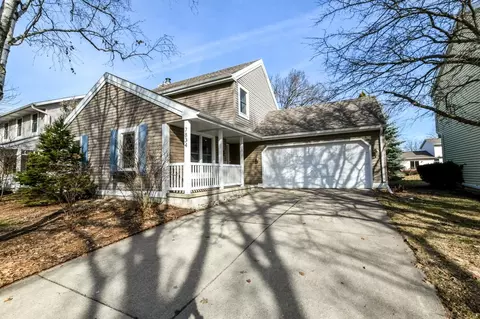 7834 W Oakbrook Cir, Madison, WI 53717