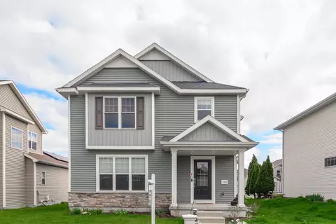 7049 Reston Heights Dr, Madison, WI 53718