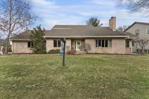 941 Pebble Beach Dr, Madison, WI 53717