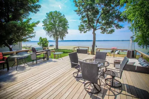 w939 West North Shore Drive, Montello, WI 53949