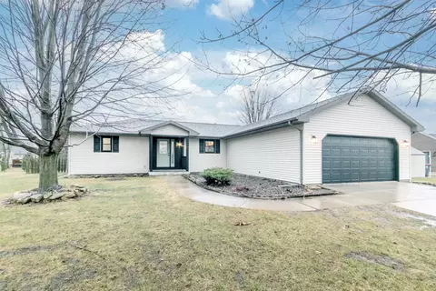 517 Gold Coast Ln, Evansville, WI 53536