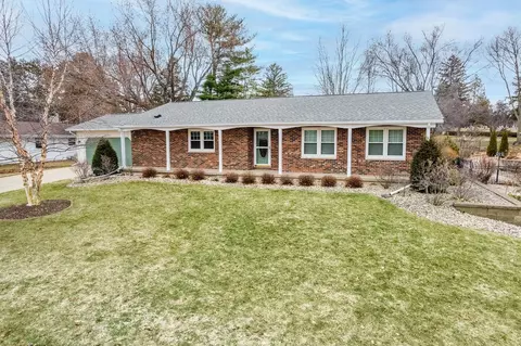 109 Monroe St, Baraboo, WI 53913