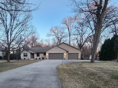 5516 N Waterman Dr, Milton, WI 53563